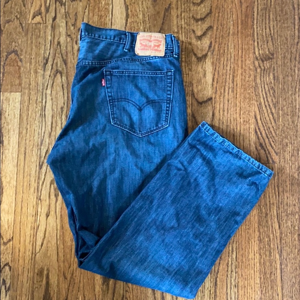 Men’s Levi Jeans 559  42x32
